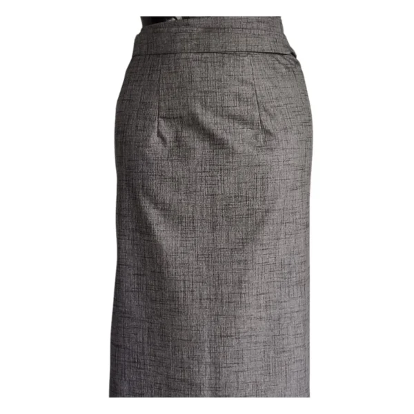 Close view of grey crosshatch suiting Half Bakhu waist