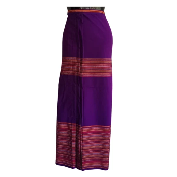 Full purple Tamang wrapper with border and mid stripe bands