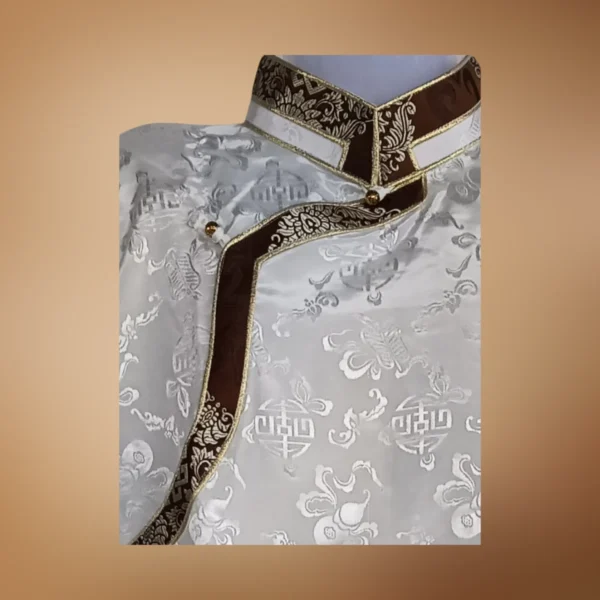 Khenja with chocolate-brown woven border close up