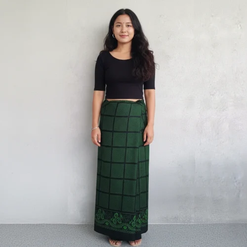 Woman in green Gurung Lungi