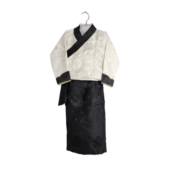 ivory bakhu with black border and black skirt