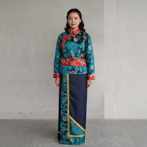 Woman wearing teal brocade Khenja with navy wrapper