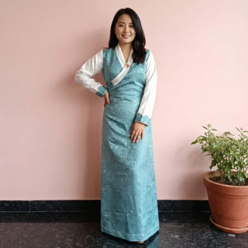 Lady in teal jacquard one piece bakhu