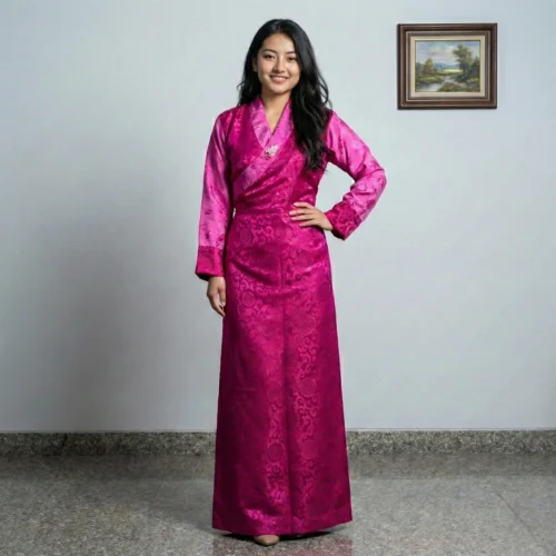 woman wearing Fuchsia one piece bakhu