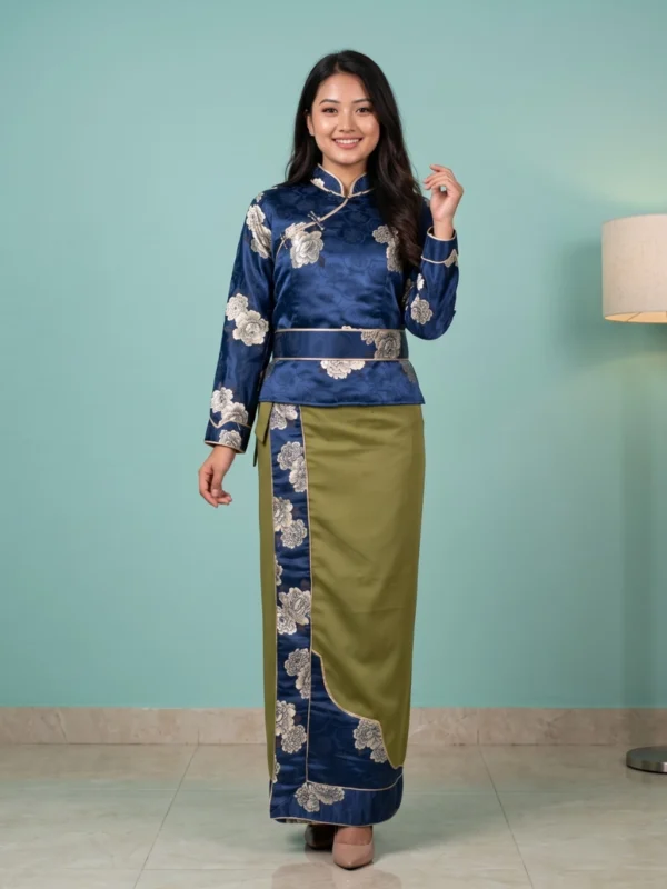 Beautiful Girl wearing royal blue tamang wrapper set