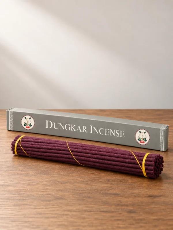 Dungkar incense grey box with natural incense sticks