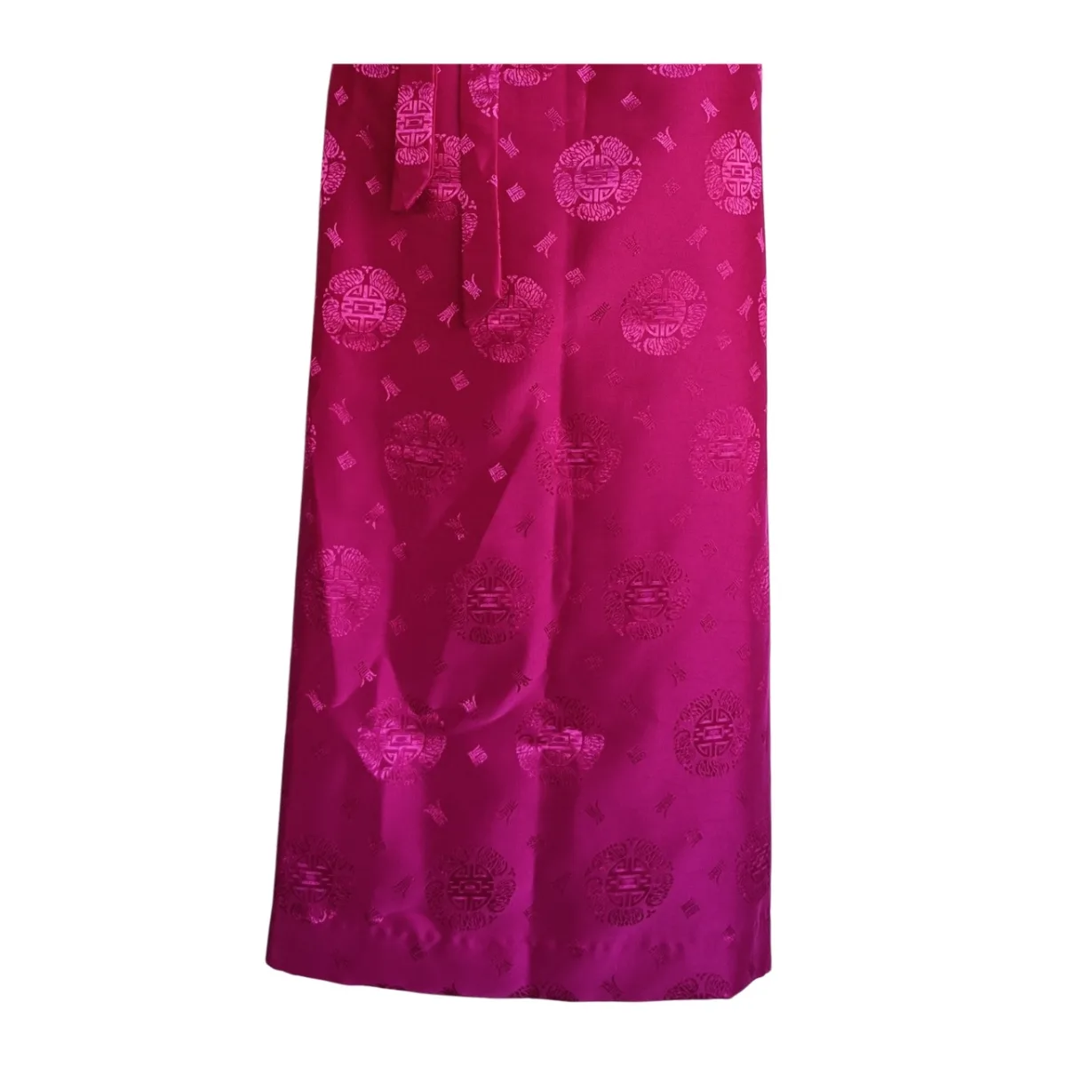 Fuchsia jacquard wrap skirt with round medallion weave – women’s bhaku set
